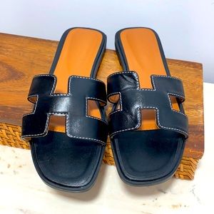 Xinshuyu Vegan Leather Black H Cut Slide Sandals